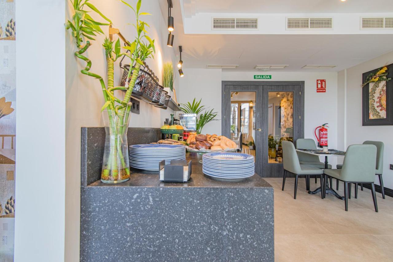 Vesci Faventia Hotel Huetor Tajar Ngoại thất bức ảnh
